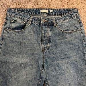 A Loves A high rise baggy mom jeans size 28
